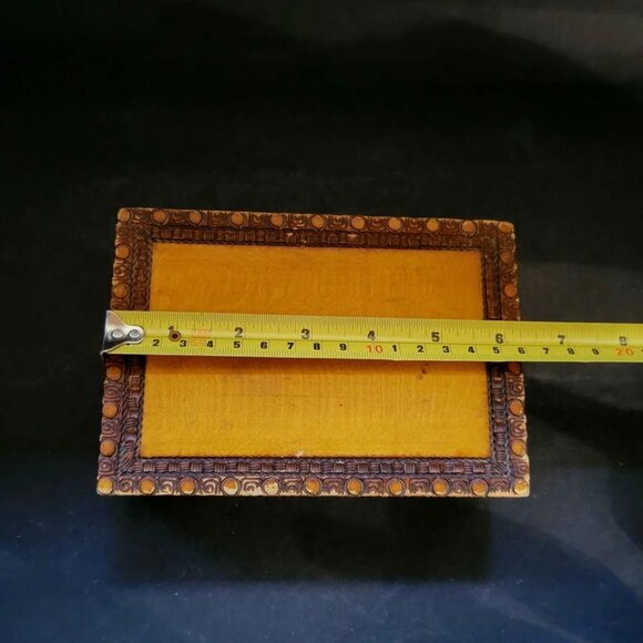 Vintage, Hand-Carved Wooden Trinket Or Jewelry Box - Picture 7 of 9